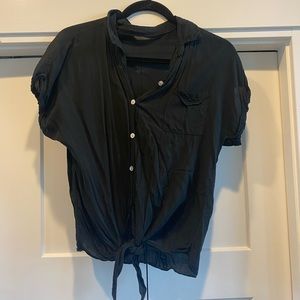 Black knotted short sleeve shirt